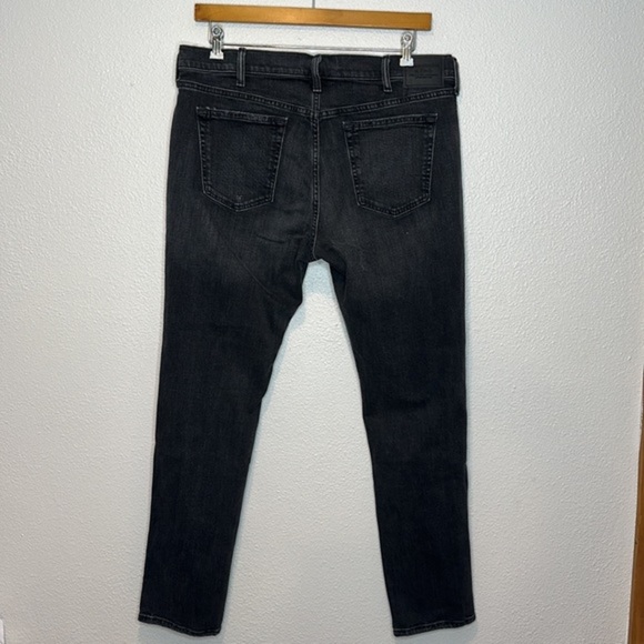 Abercrombie Fitch Athletic Skinny Jeans NWT size 38W 34L - Picture 8 of 8